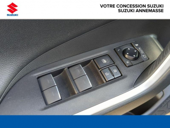 Photo 22 du bon plan SUZUKI Across 2.5 Hybride Rechargeable 1ere Edition occasion à 32900 €
