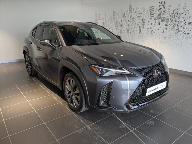Bon plan LEXUS UX 250h F SPORT Design 2WD occasion à 29900 €