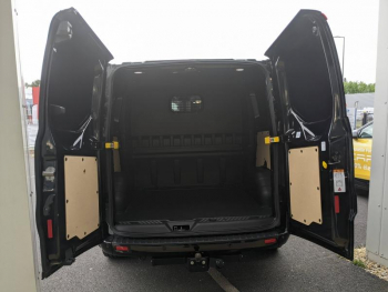 Photo 17 du bon plan FORD Transit Custom Fg VUL 320 L1H1 2.0 EcoBlue 170 S&S Cabine Approfondie Limited BVA6 7cv occasion à 39900 €