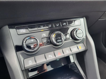 Photo 16 du bon plan SKODA Karoq 1.5 TSI ACT 150ch Style DSG7 occasion à 32990 €