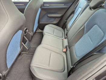 Photo 6 du bon plan VOLVO EX30 Single Extended Range 272ch Ultra occasion à 35890 €