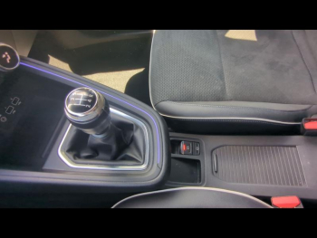Photo 9 du bon plan RENAULT Clio 1.0 TCe 100ch Intens occasion à 13790 €