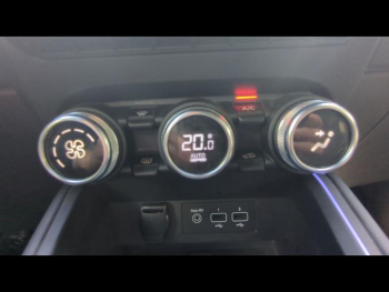 Photo 10 du bon plan RENAULT Clio 1.0 TCe 100ch Intens occasion à 13790 €