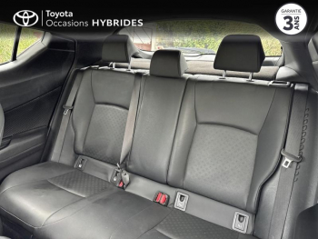 Photo 12 du bon plan TOYOTA C-HR 122h Graphic 2WD E-CVT RC18 occasion à 17280 €