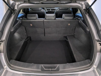 Photo 8 du bon plan LEXUS UX 250h 2WD Premium Edition MY21 occasion à 26500 €