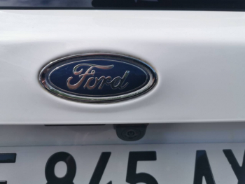 Photo 14 du bon plan FORD C-MAX 1.0 EcoBoost 125ch Stop&Start Sport Euro6.2 occasion à 11900 €