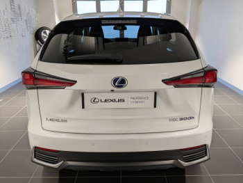 Photo 12 du bon plan LEXUS NX 300h 4WD Luxe occasion à 34900 €