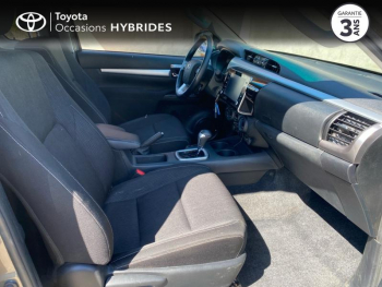 Photo 6 du bon plan TOYOTA Hilux VUL 2.4 D-4D X-Tra Cabine LÃ©gende 4WD BVA RC23 occasion à 41990 €
