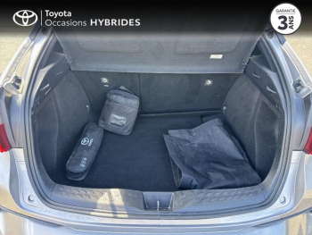 Photo 8 du bon plan TOYOTA C-HR 122h Graphic 2WD E-CVT RC18 occasion à 16490 €