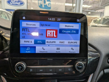 Photo 13 du bon plan FORD Fiesta 1.0 EcoBoost 95ch Cool & Connect 5p occasion à 14400 €