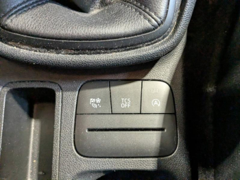 Photo 15 du bon plan FORD Fiesta 1.0 EcoBoost 95ch Cool & Connect 5p occasion à 14400 €