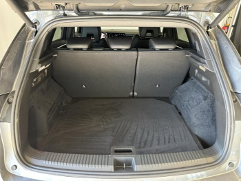 Photo 19 du bon plan RENAULT Austral 1.2 E-Tech full hybrid 200ch Iconic occasion à 34490 €