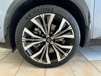 Photo 22 du bon plan RENAULT Austral 1.2 E-Tech full hybrid 200ch Iconic occasion à 34490 €