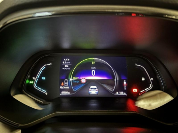Photo 14 du bon plan RENAULT Clio 1.6 E-Tech hybride 145ch Evolution occasion à 17899 €
