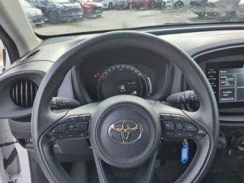 Photo 21 du bon plan TOYOTA Aygo X 1.0 VVT-i 72ch Active Business MY23 occasion à 13990 €