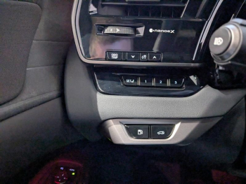 Photo 11 du bon plan LEXUS RX 450h+ 4WD Executive occasion à 67900 €