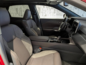 Photo 13 du bon plan LEXUS RX 450h+ 4WD Executive occasion à 67900 €