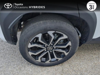 Photo 16 du bon plan TOYOTA Yaris Cross 116h Design MY22 occasion à 24400 €