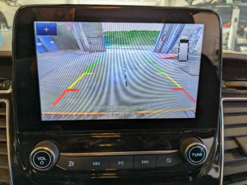 Photo 20 du bon plan FORD Transit Custom Fg VUL 320 L2H1 2.0 EcoBlue 170ch Limited BVA8 occasion à 49970 €