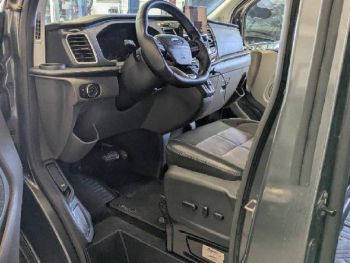 Photo 25 du bon plan FORD Transit Custom Fg VUL 320 L2H1 2.0 EcoBlue 170ch Limited BVA8 occasion à 49970 €