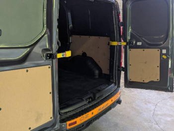 Photo 33 du bon plan FORD Transit Custom Fg VUL 320 L2H1 2.0 EcoBlue 170ch Limited BVA8 occasion à 49970 €