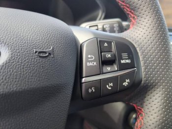 Photo 21 du bon plan FORD Kuga 2.5 Duratec 190ch FHEV E85 ST-Line X BVA occasion à 30990 €