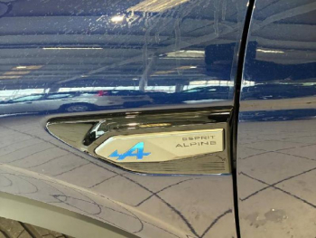 Photo 5 du bon plan RENAULT Arkana 1.6 E-Tech 145ch full hybrid esprit Alpine -24 occasion à 29490 €