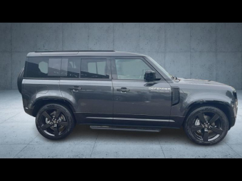 Photo 5 du bon plan LAND-ROVER Defender 110 2.0 P300e X-Dynamic HSE occasion à 115000 €