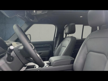 Photo 10 du bon plan LAND-ROVER Defender 110 2.0 P300e X-Dynamic HSE occasion à 115000 €