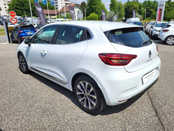 Photo 2 du bon plan RENAULT Clio 1.6 E-Tech 140ch Intens occasion à 16390 €