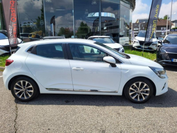 Photo 13 du bon plan RENAULT Clio 1.6 E-Tech 140ch Intens occasion à 16390 €