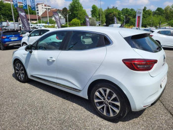 Photo 16 du bon plan RENAULT Clio 1.6 E-Tech 140ch Intens occasion à 16390 €