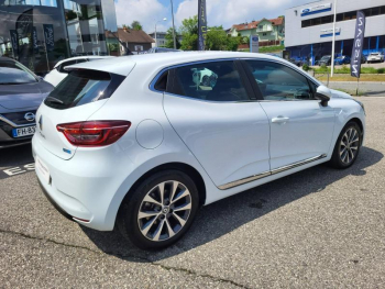 Photo 18 du bon plan RENAULT Clio 1.6 E-Tech 140ch Intens occasion à 16390 €