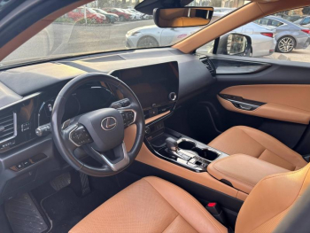 Photo 10 du bon plan LEXUS NX 350h 2WD Luxe occasion à 41890 €
