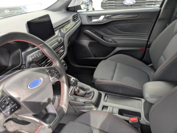 Photo 6 du bon plan FORD Focus SW 1.0 EcoBoost 125ch mHEV ST Line occasion à 15990 €