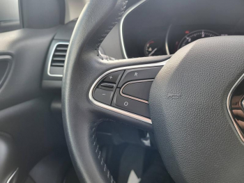 Photo 19 du bon plan RENAULT Megane 1.5 Blue dCi 115ch Business occasion à 15490 €