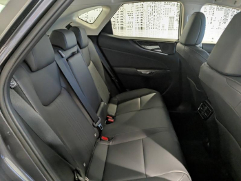 Photo 8 du bon plan LEXUS NX 350h Luxe 2WD MY24 occasion à 54900 €