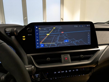 Photo 6 du bon plan LEXUS UX 300h Luxe 2WD occasion à 41900 €