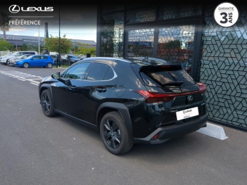 Photo 2 du bon plan LEXUS UX 300h Luxe 2WD occasion à 41900 €