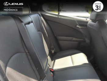 Photo 7 du bon plan LEXUS UX 300h Luxe 2WD occasion à 41900 €