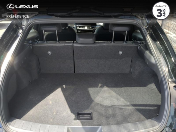 Photo 10 du bon plan LEXUS UX 300h Luxe 2WD occasion à 41900 €