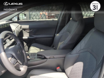 Photo 11 du bon plan LEXUS UX 300h Luxe 2WD occasion à 41900 €
