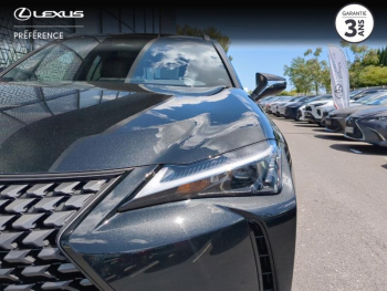 Photo 17 du bon plan LEXUS UX 300h Luxe 2WD occasion à 41900 €