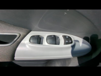Photo 22 du bon plan NISSAN Juke 1.2 DIG-T 115ch N-Vision occasion à 11990 €