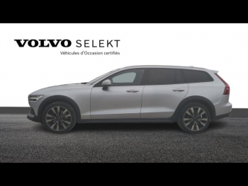 Photo 3 du bon plan VOLVO V60 Cross Country B4 AWD 197ch Pro Geartronic occasion à 27900 €