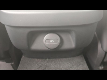 Photo 8 du bon plan VOLVO V60 Cross Country B4 AWD 197ch Pro Geartronic occasion à 27900 €