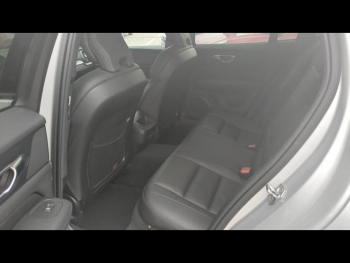 Photo 28 du bon plan VOLVO V60 Cross Country B4 AWD 197ch Pro Geartronic occasion à 27900 €