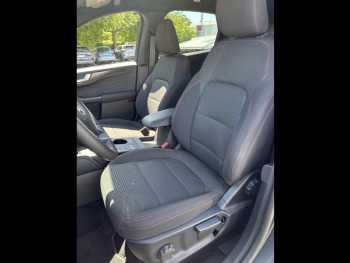 Photo 12 du bon plan FORD Kuga 2.5 Duratec 225ch PHEV ST-Line Business BVA occasion à 35590 €