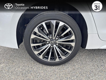 Photo 16 du bon plan TOYOTA Corolla Touring Spt 1.8 140ch Design MY24 occasion à 29990 €
