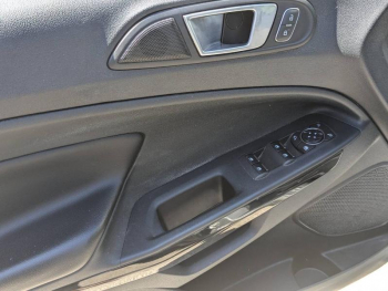 Photo 11 du bon plan FORD EcoSport 1.0 EcoBoost 125ch Titanium Euro6.2 occasion à 13899 €
